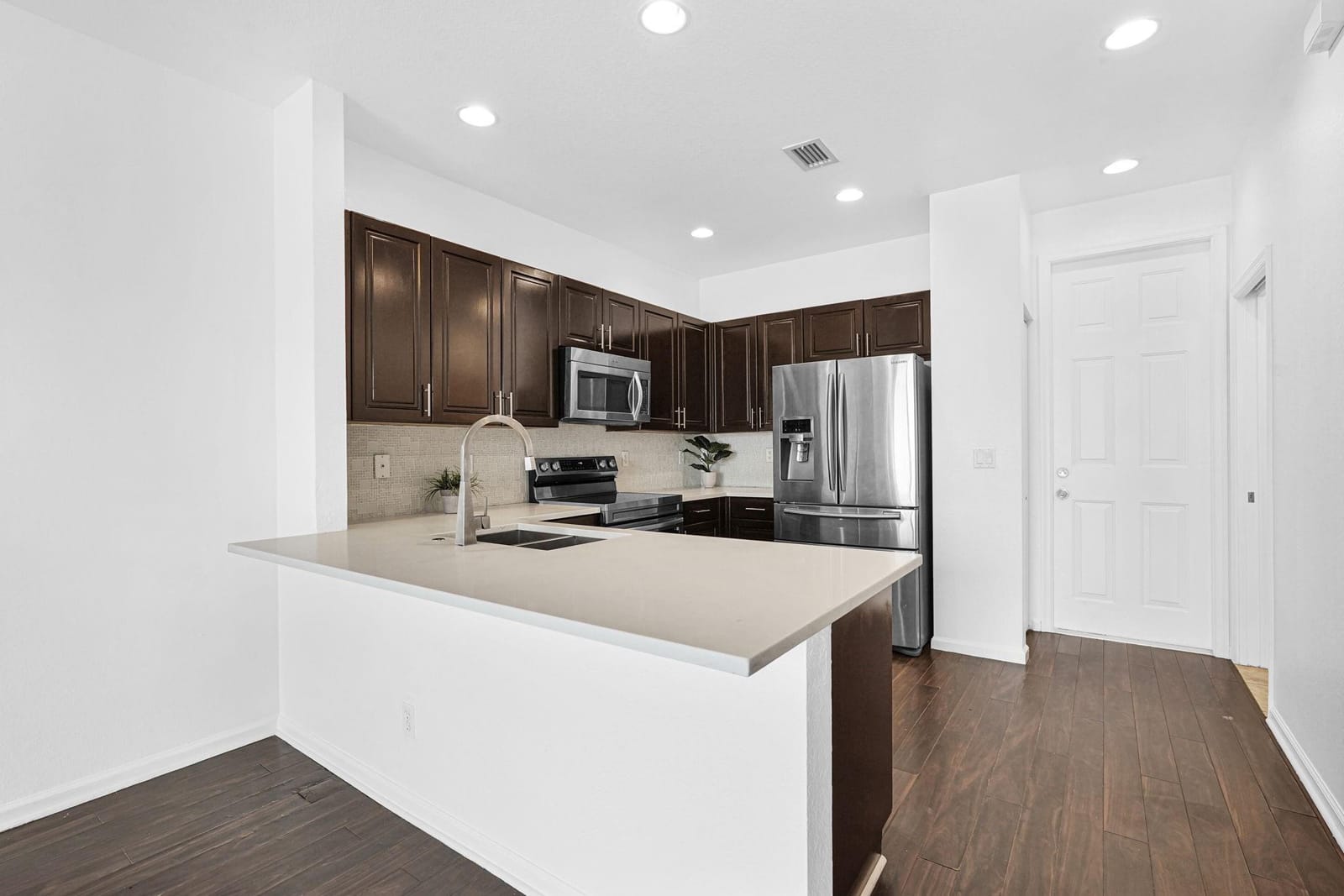 1427 NW 34th Way — photo 8