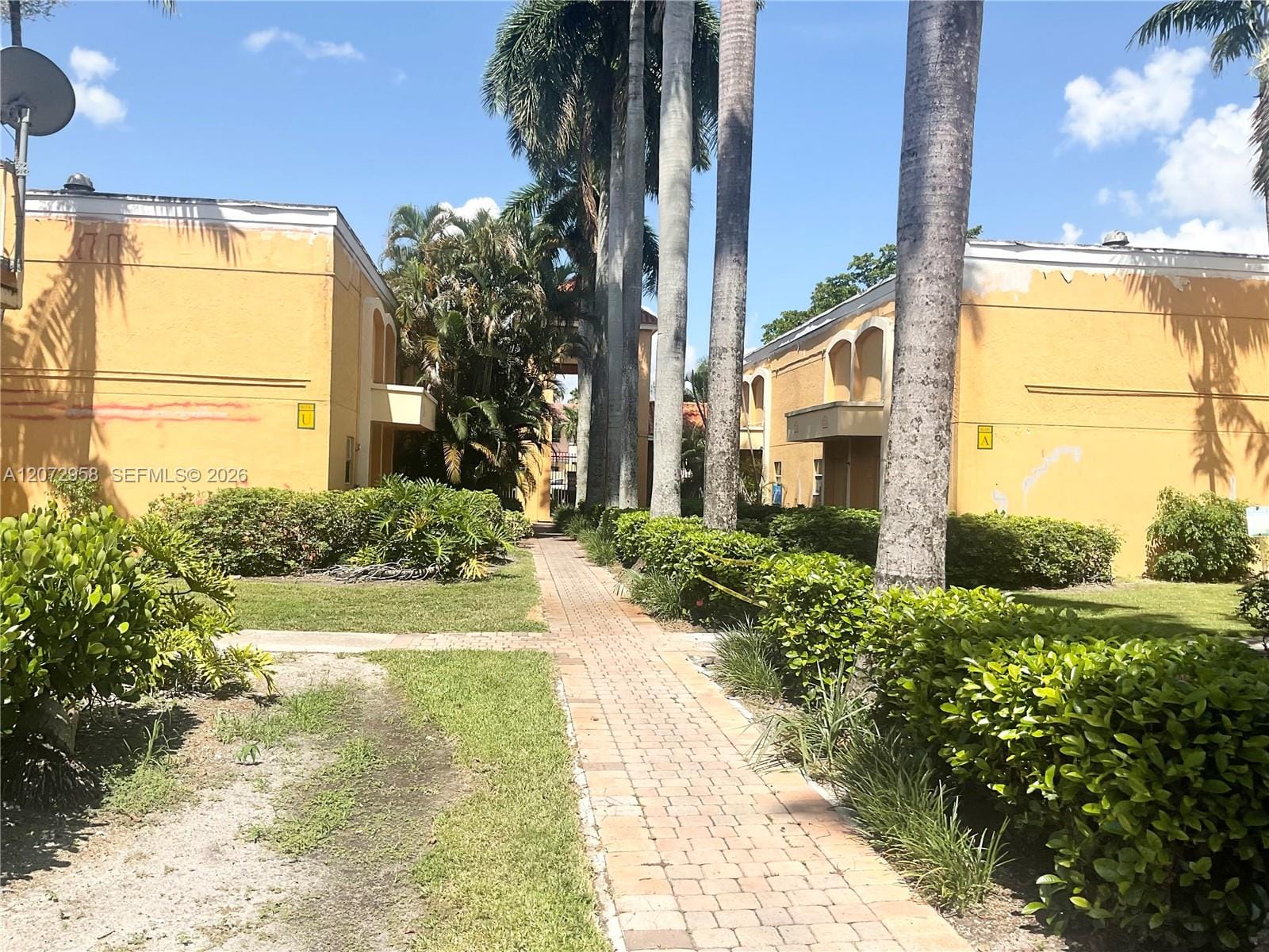 17901 NW 68th Avenue T207, Hialeah, FL 33015 photo 27