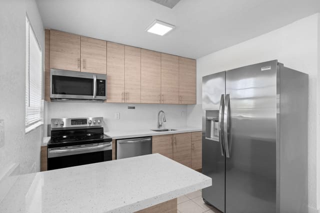 110 SE 2nd Street 103, Hallandale, Hallandale Beach, FL