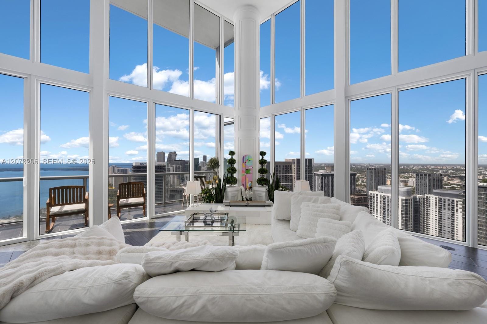 888 Biscayne Boulevard 5701, Miami, FL 33132