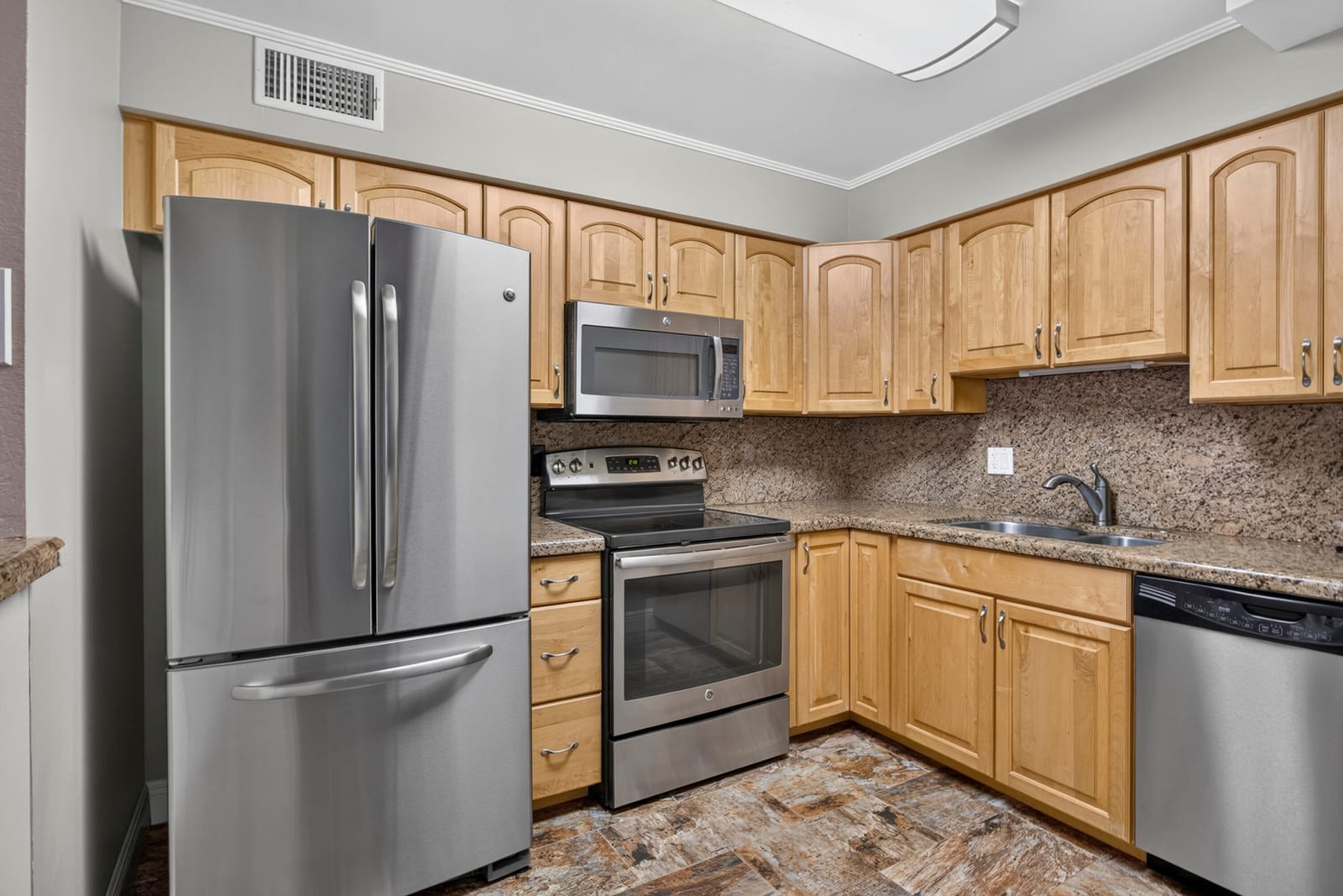 1206 S LAKE Drive 504, Lantana, FL 33462 photo 5