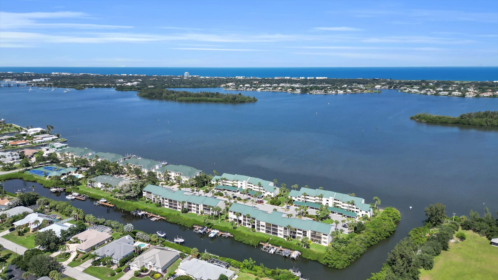 1845 Tarpon Lane G304, Vero Beach, FL 32960 photo 2
