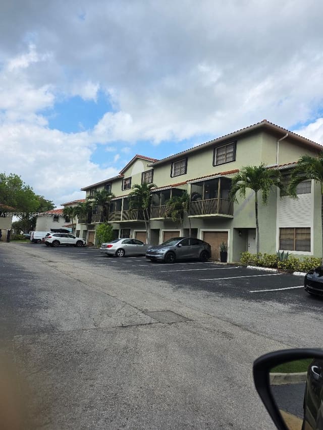 9872 Hammocks Boulevard 105-51, Miami, FL 33196