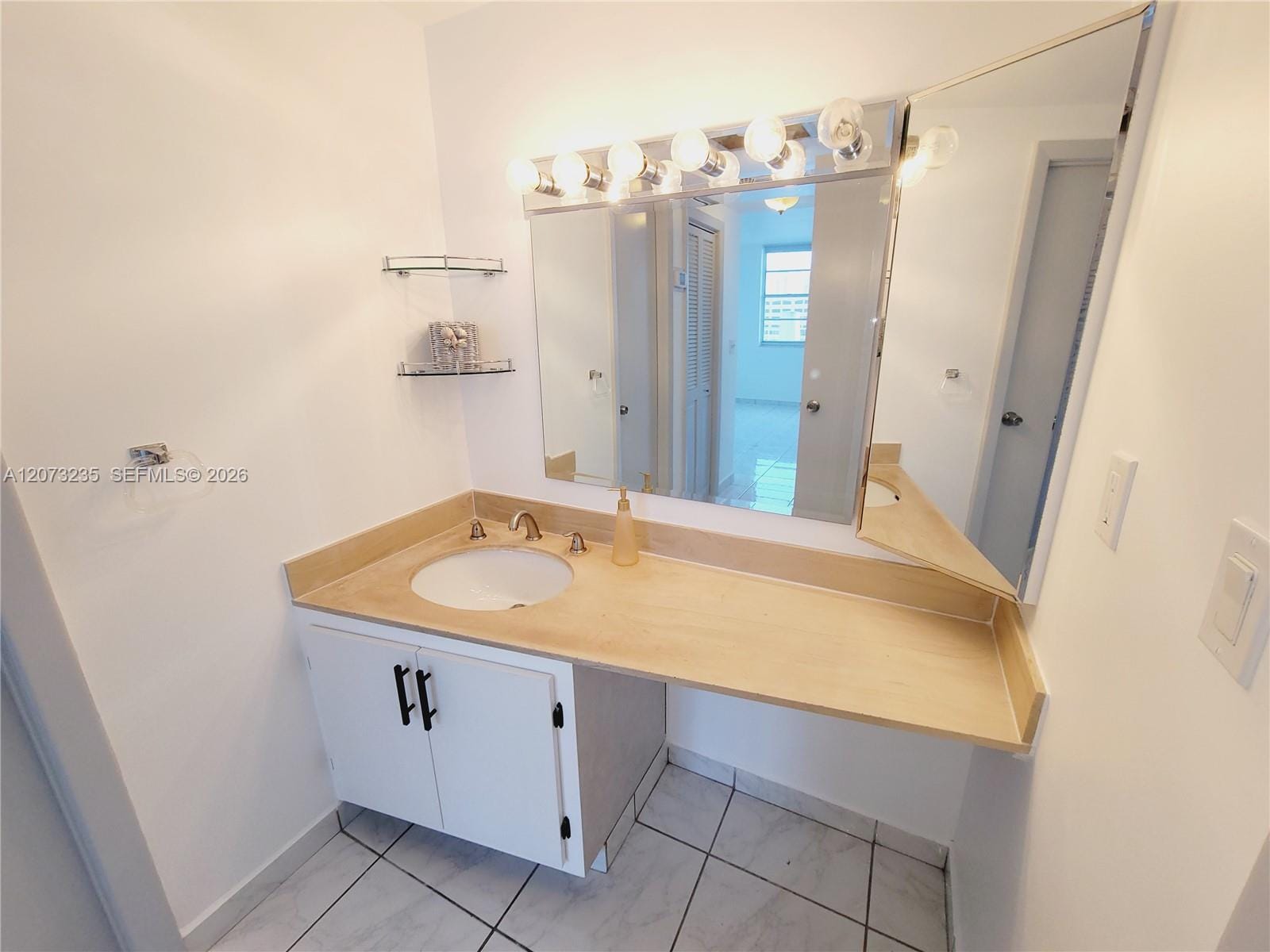 300 Bayview Drive 603 — photo 9
