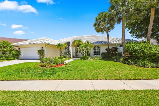 10739 STONEBRIDGE Boulevard, Boca Raton, FL 33498