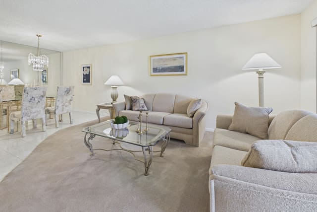 15451 PEMBRIDGE Drive 203, Delray Beach, FL 33484