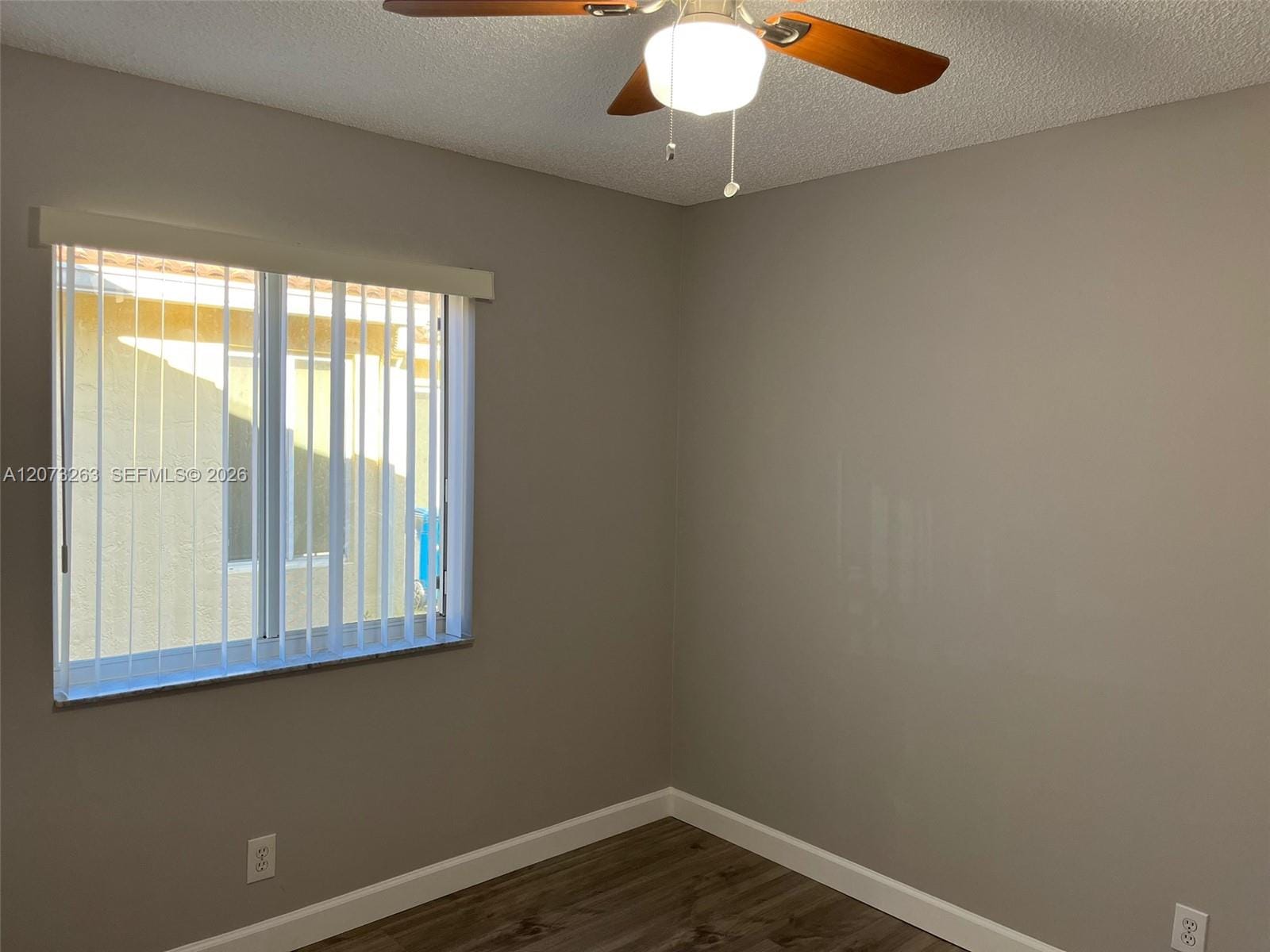 1542 Presidio Drive 1542 — photo 7