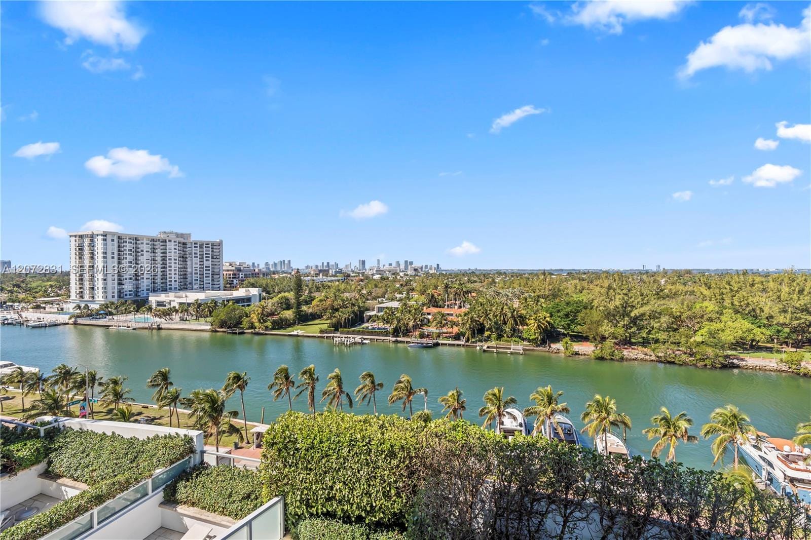4401 Collins Avenue 915 — photo 4