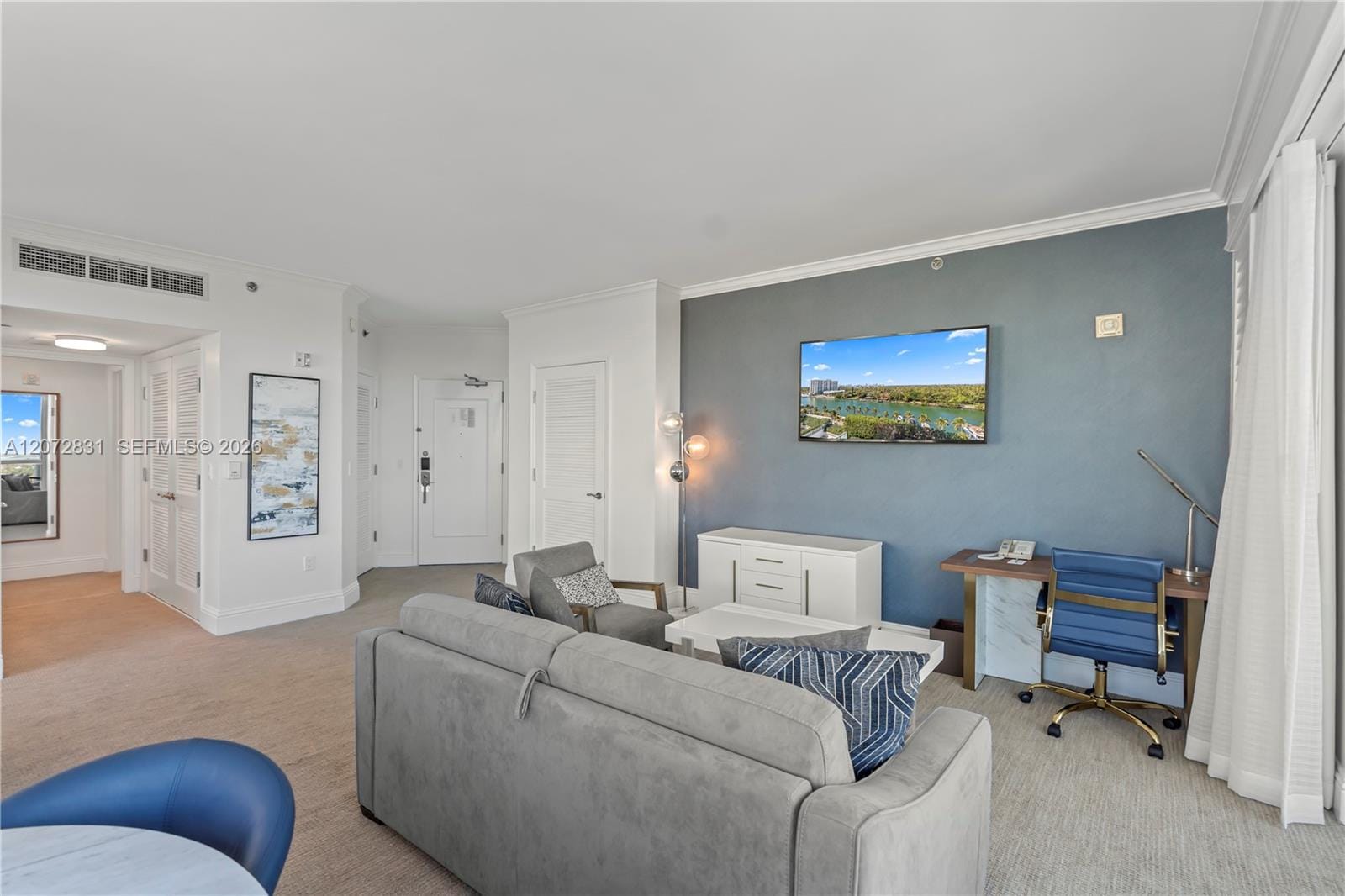 4401 Collins Avenue 915 — photo 9