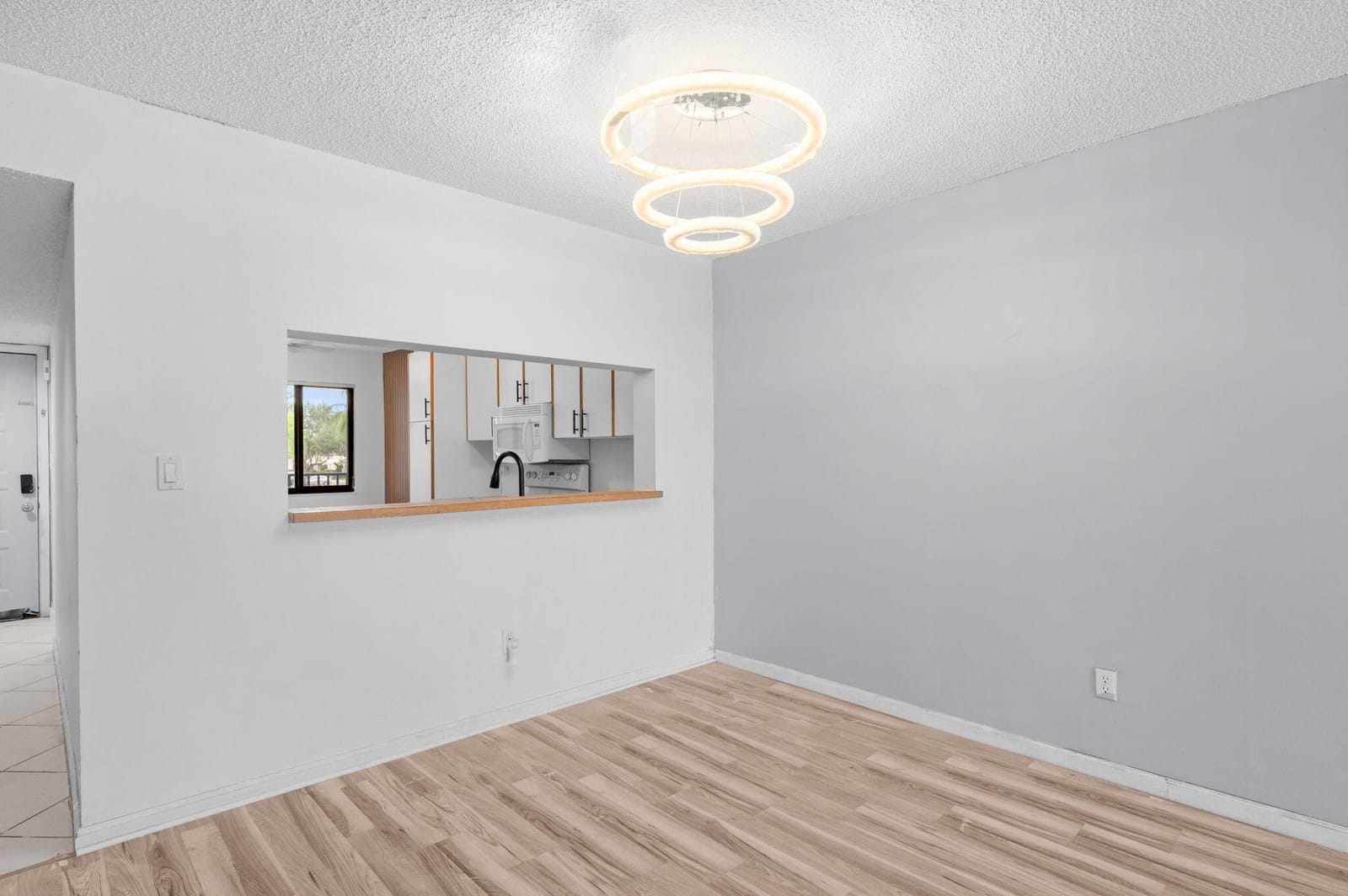 10837 W CLAIRMONT Circle 208 — photo 12