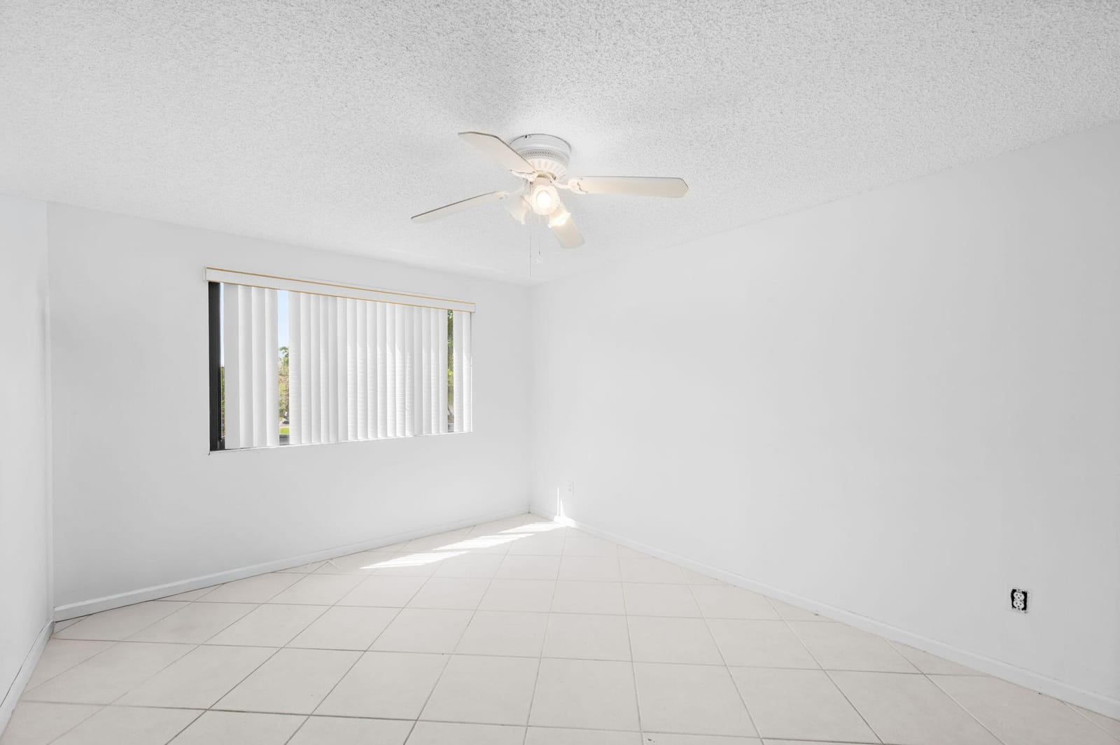 10837 W CLAIRMONT Circle 208, Tamarac, FL 33321 photo 16