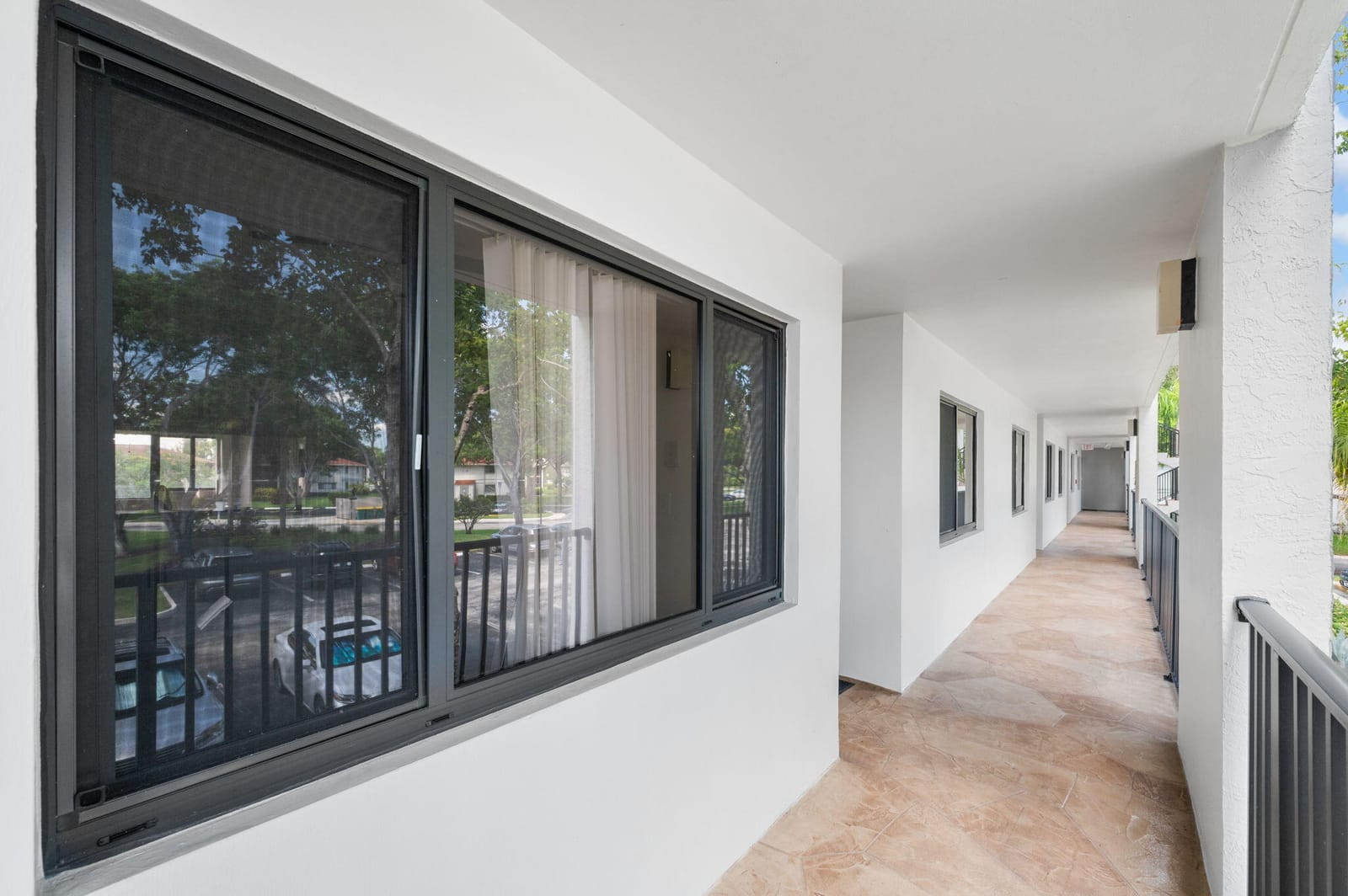 10837 W CLAIRMONT Circle 208 — photo 3