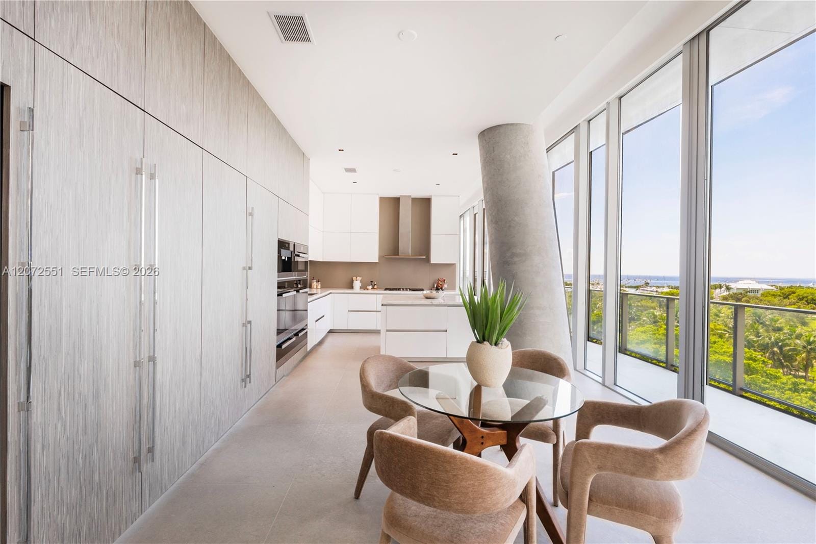 2675 S Bayshore Drive 602S — photo 4