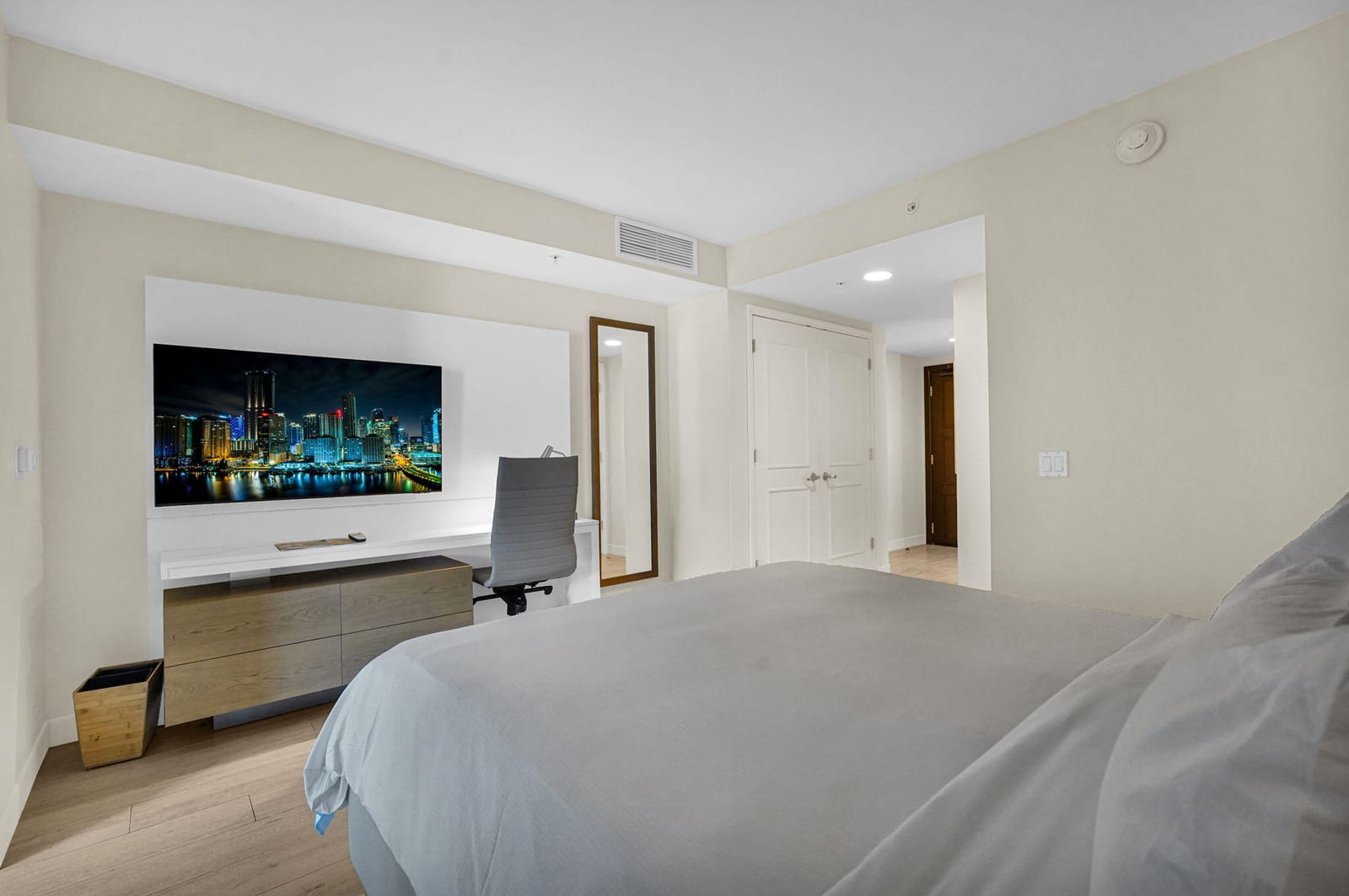 505 N FORT LAUDERDALE BEACH Boulevard 1603, Fort Lauderdale, FL 33304 photo 13