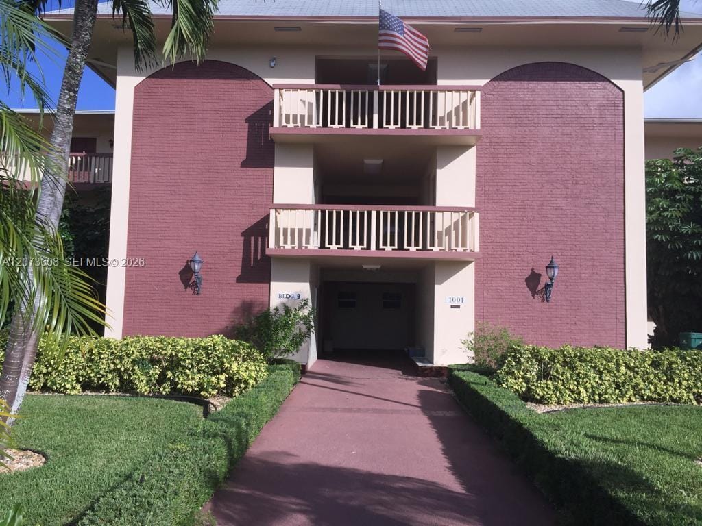 1001 Hillcrest Court 215 — photo 2