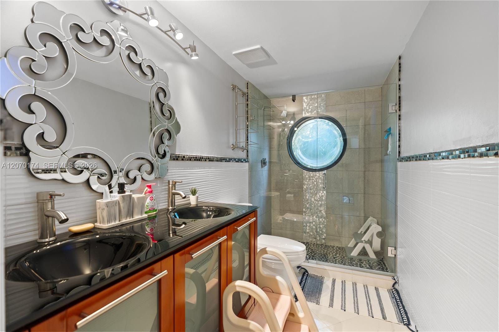 1000 W Island Boulevard 202, Aventura, FL 33160 photo 15