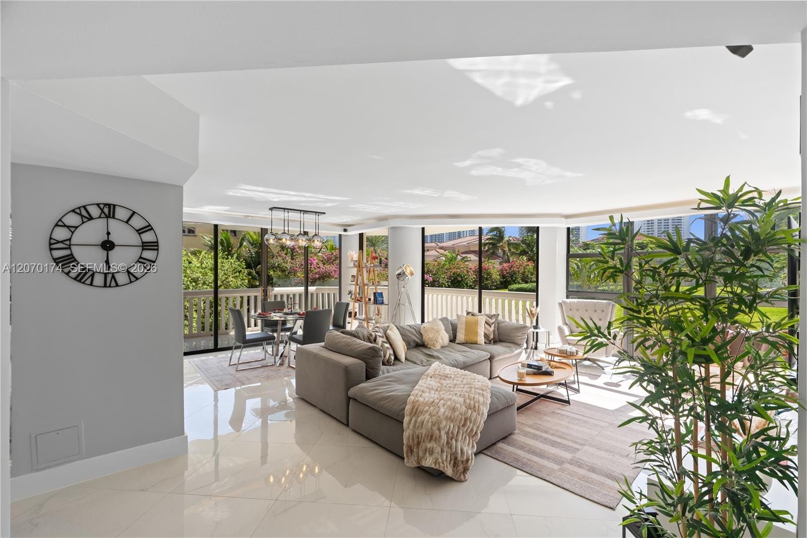 1000 W Island Boulevard 202, Aventura, FL 33160 photo 3