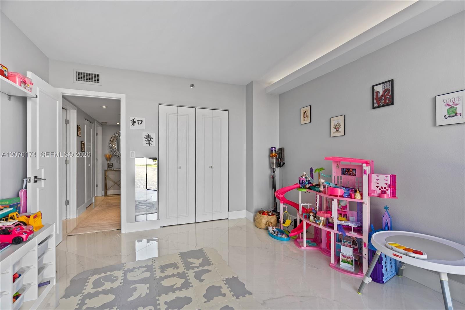 1000 W Island Boulevard 202, Aventura, FL 33160 photo 21