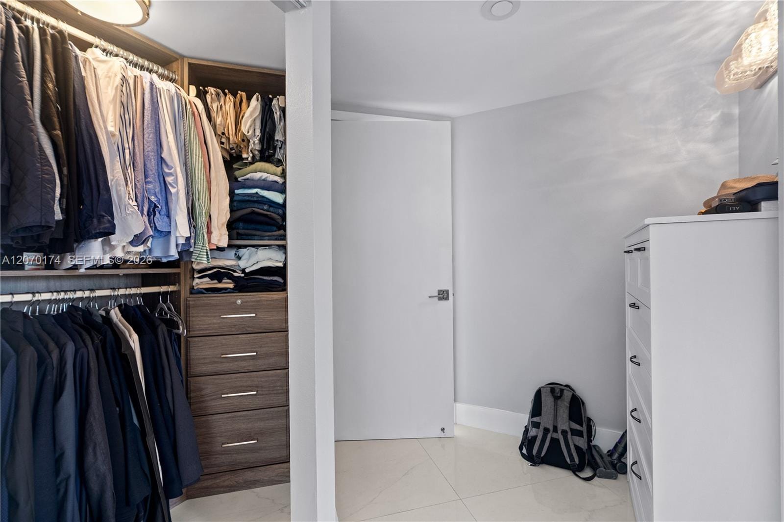 1000 W Island Boulevard 202, Aventura, FL 33160 photo 29
