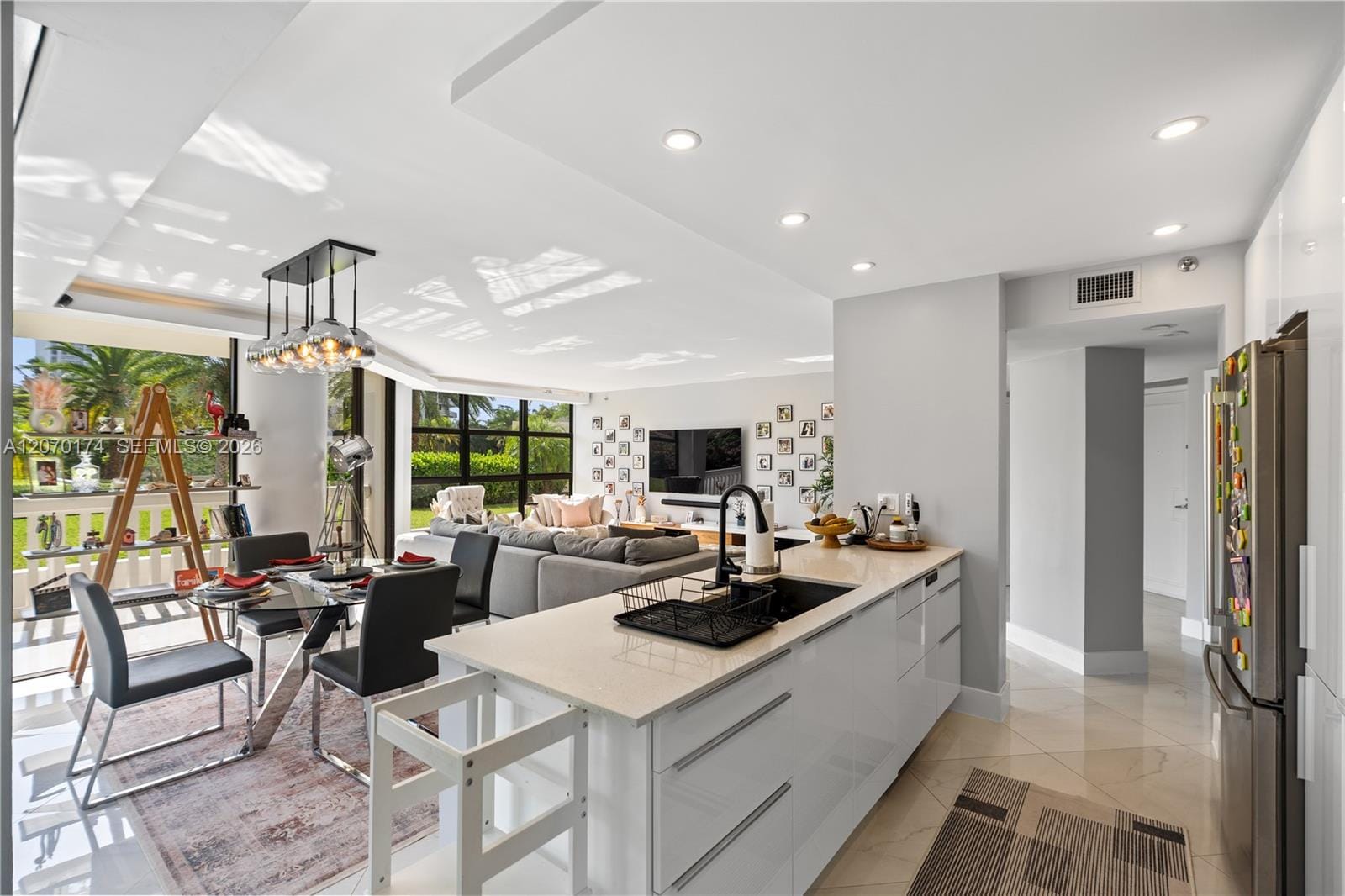 1000 W Island Boulevard 202, Aventura, FL 33160 photo 7