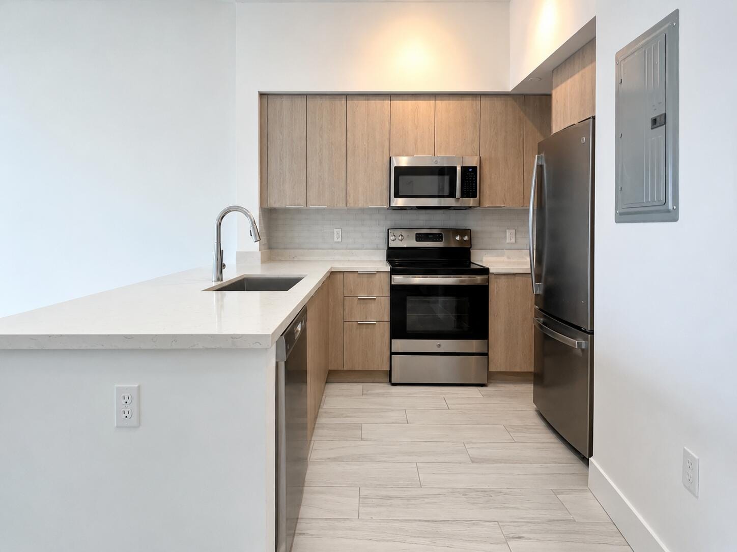 601 E Dania Beach Boulevard 1008, Dania Beach, FL 33004
