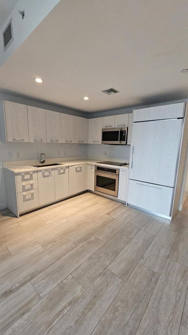 45 SW 9th Street 2102, Miami, FL 33130