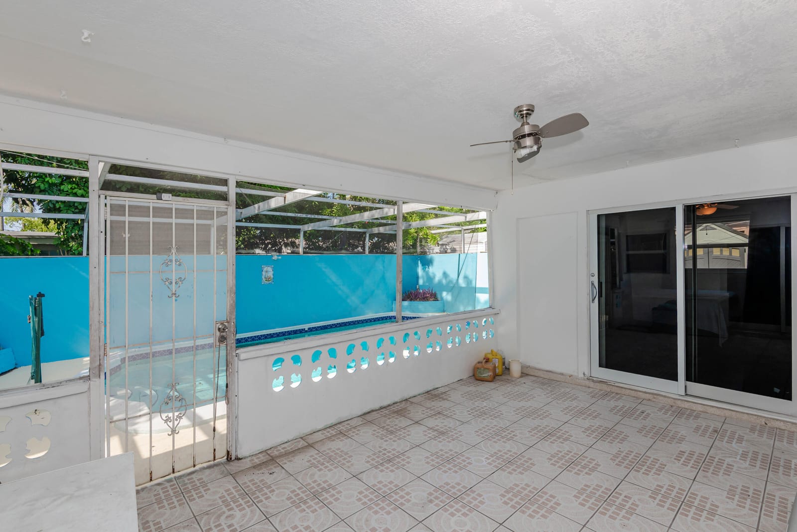 3611 NW 40TH Court — photo 5