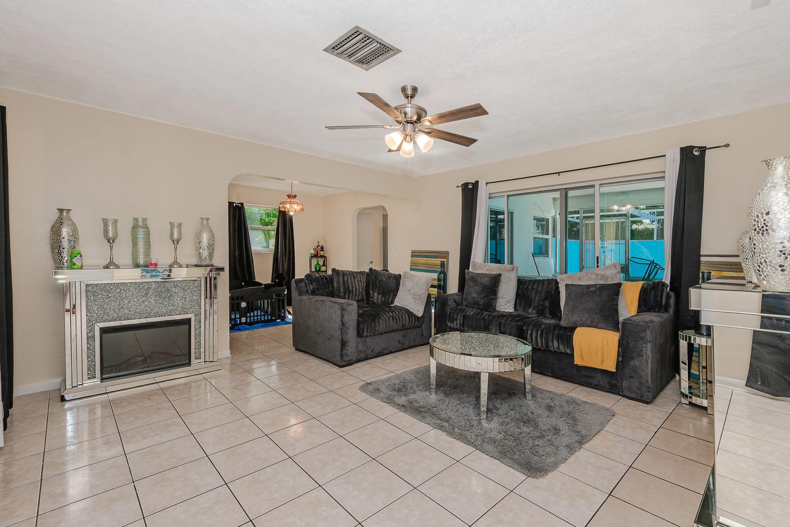 3611 NW 40TH Court — photo 8