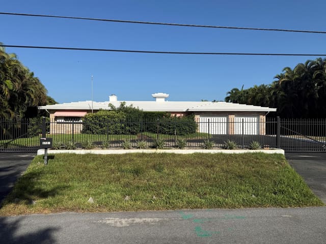 1727 MIDDLE RIVER Drive, sold in Coral Ridge, Fort Lauderdale, FL
