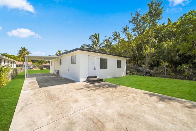 399 NW 98th Street 399, Miami, FL 33150