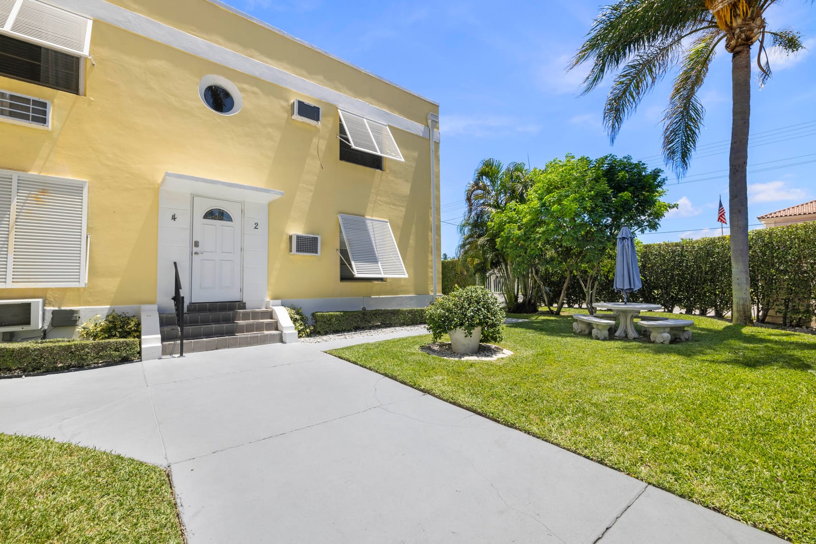 172 N COUNTY Road 2, Palm Beach, FL 33480 photo 18