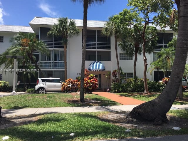 251 Galen Drive 304E, Key Biscayne, FL 33149