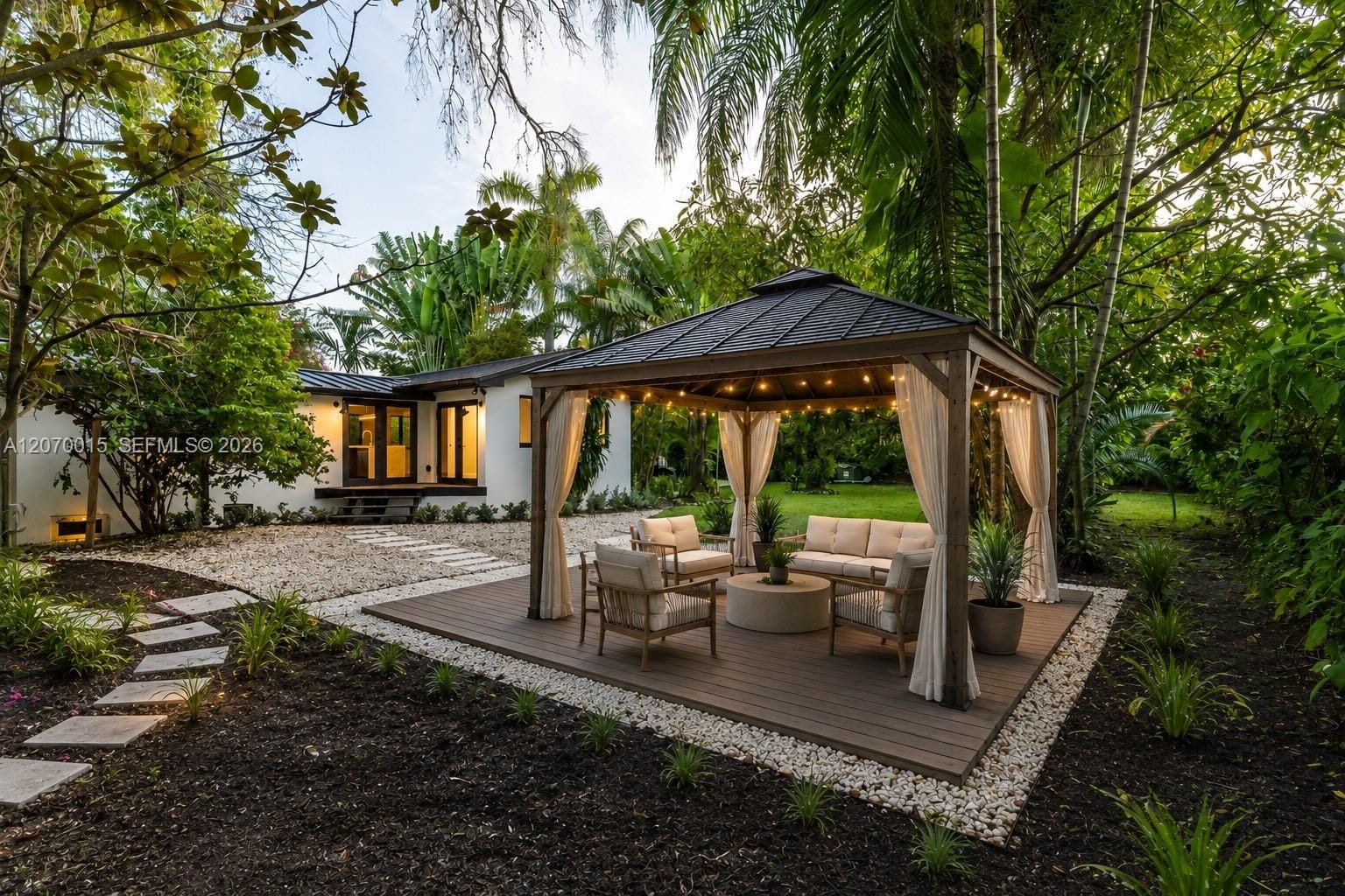 10901 NE 3rd Avenue, Miami, FL 33161 photo 13