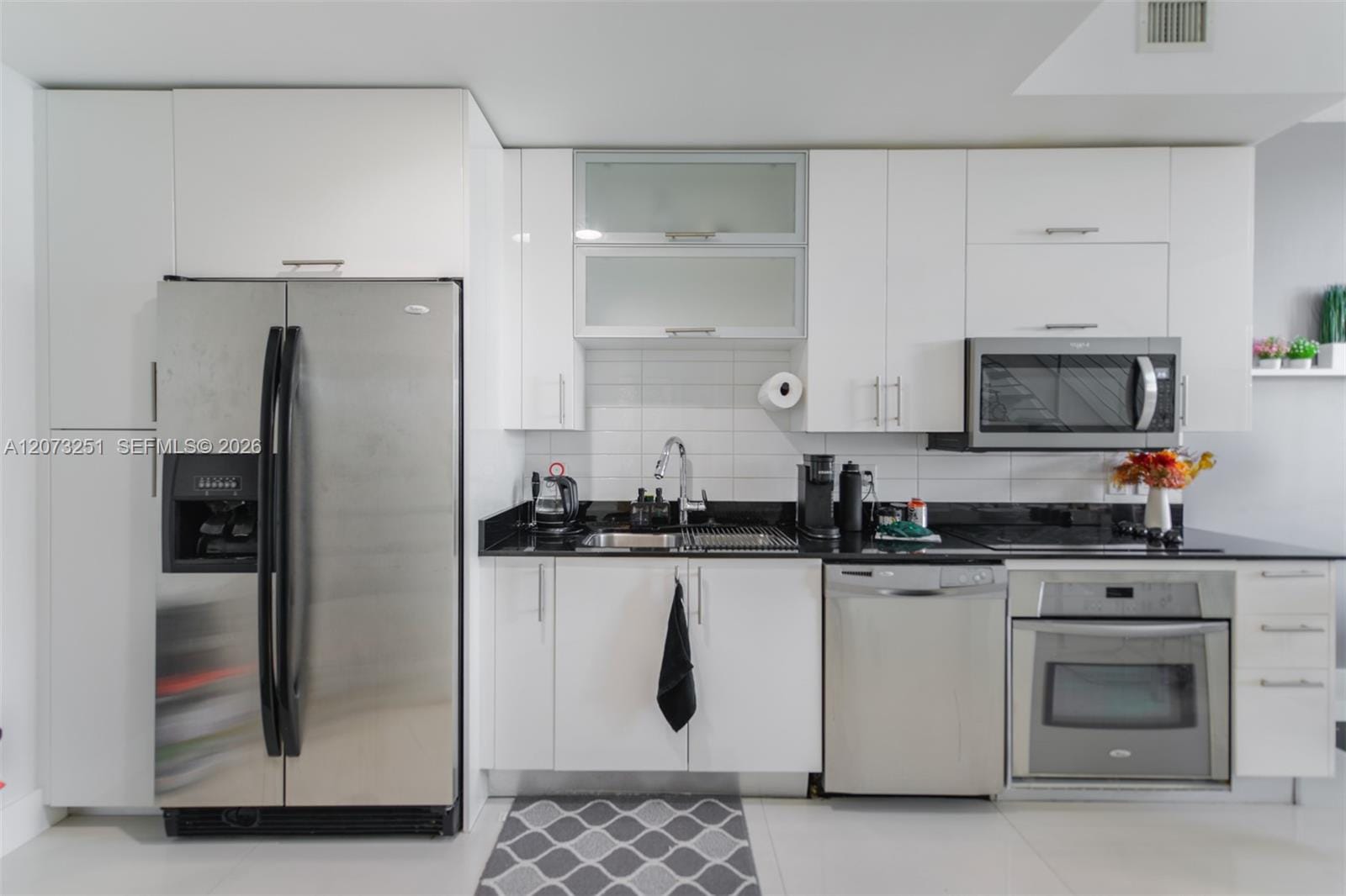 60 SW 13th Street 2404 — photo 4