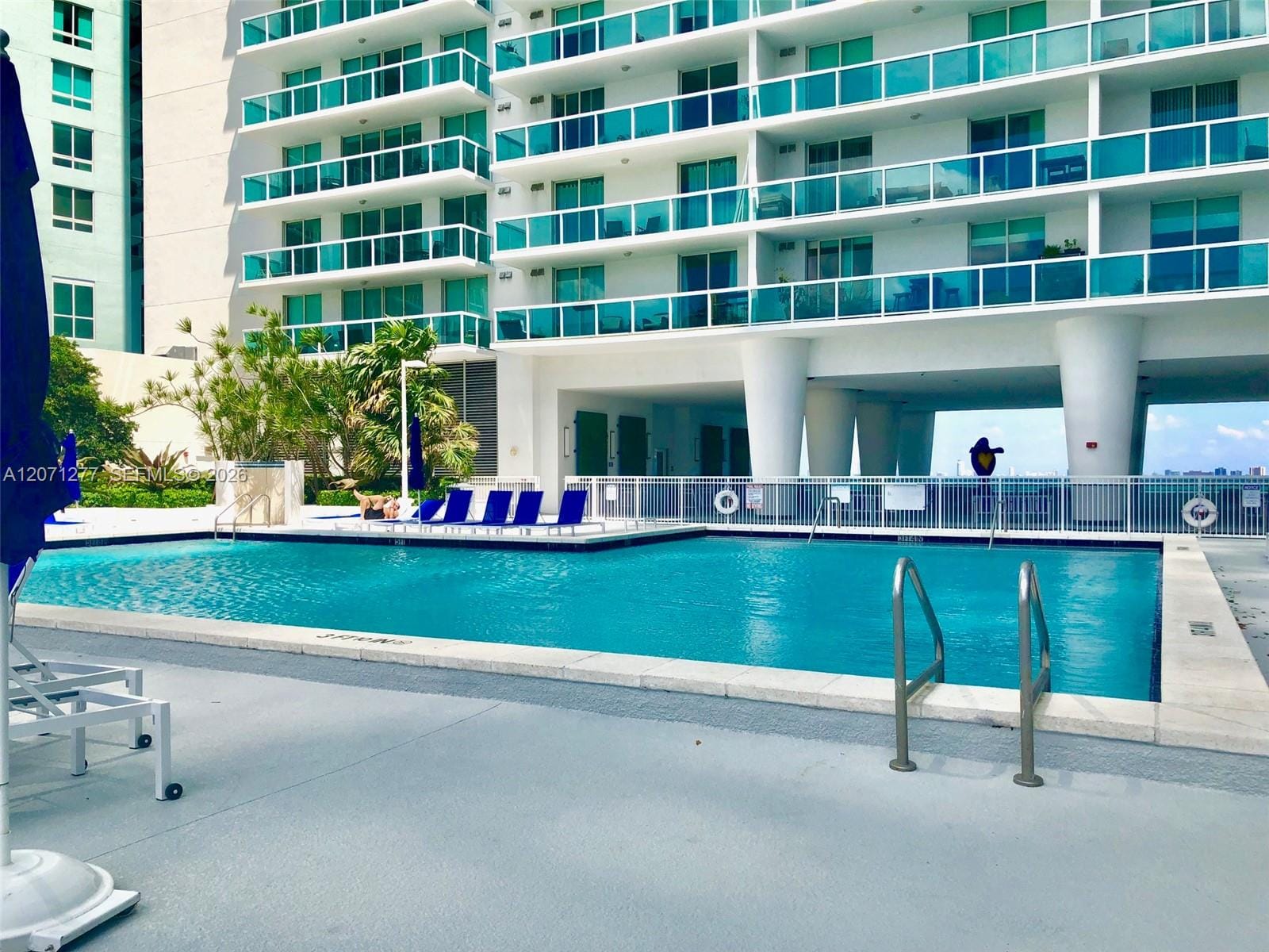 1800 N Bayshore Drive 814 — photo 12