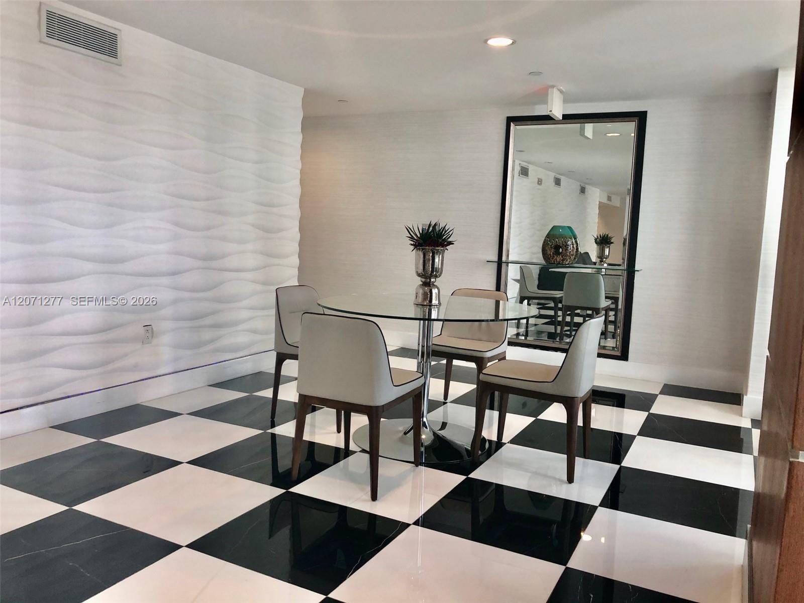 1800 N Bayshore Drive 814 — photo 5