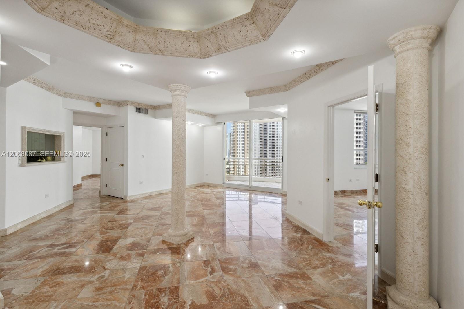888 Brickell Key Drive 1600, Miami, FL 33131 photo 2