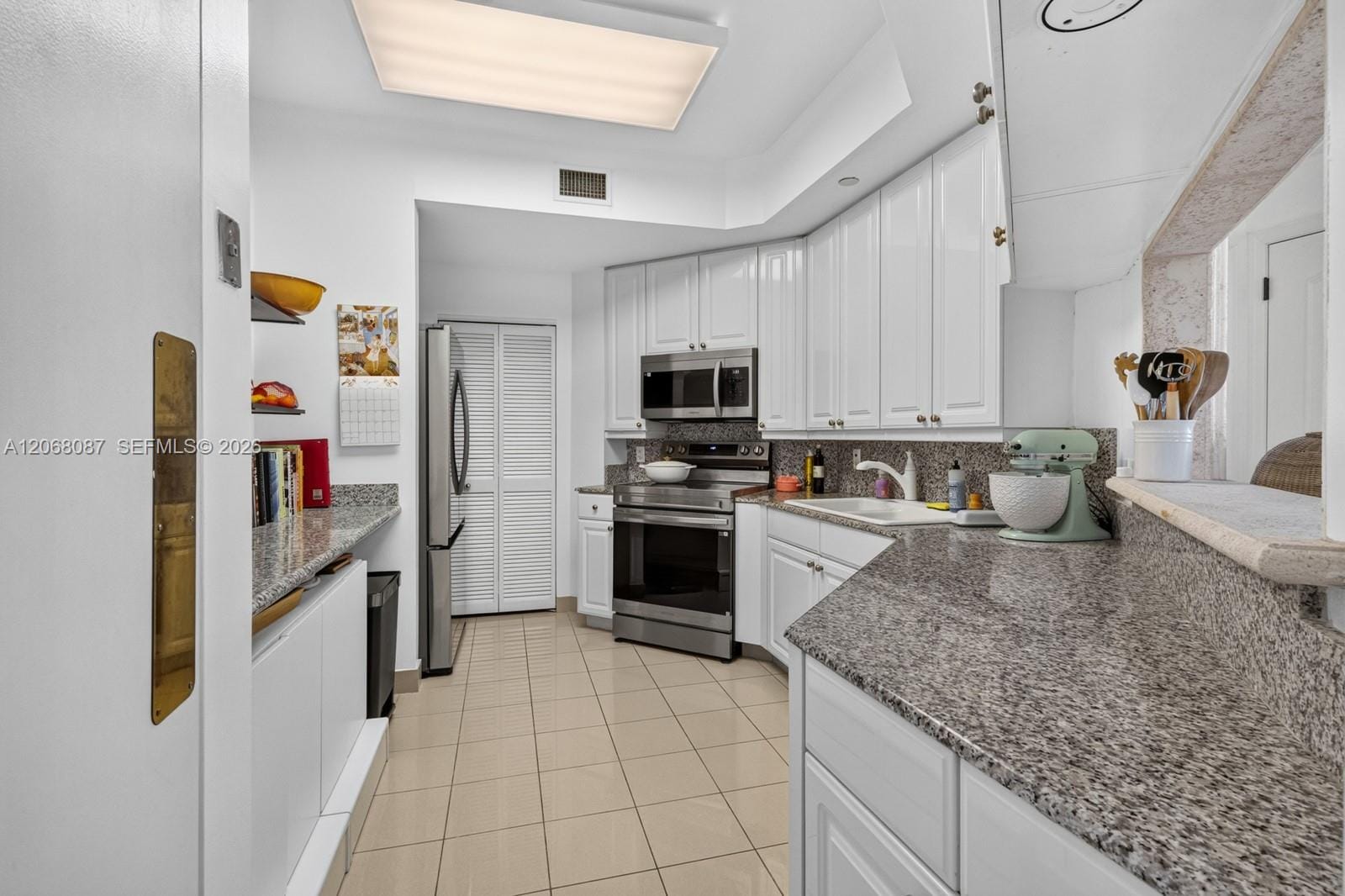 888 Brickell Key Drive 1600, Miami, FL 33131 photo 20