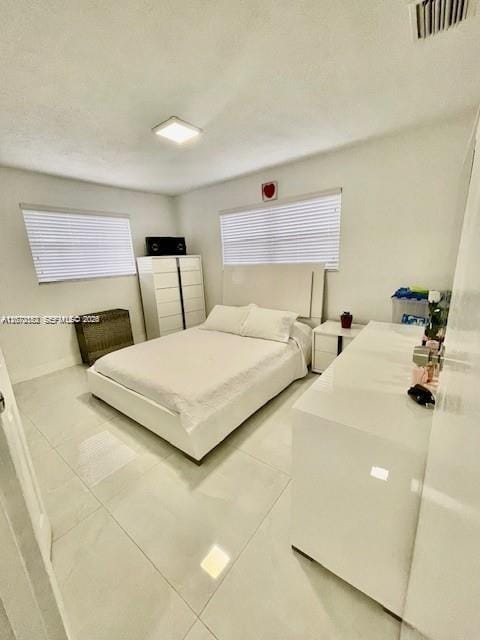10891 N Snapper Creek Drive — photo 4