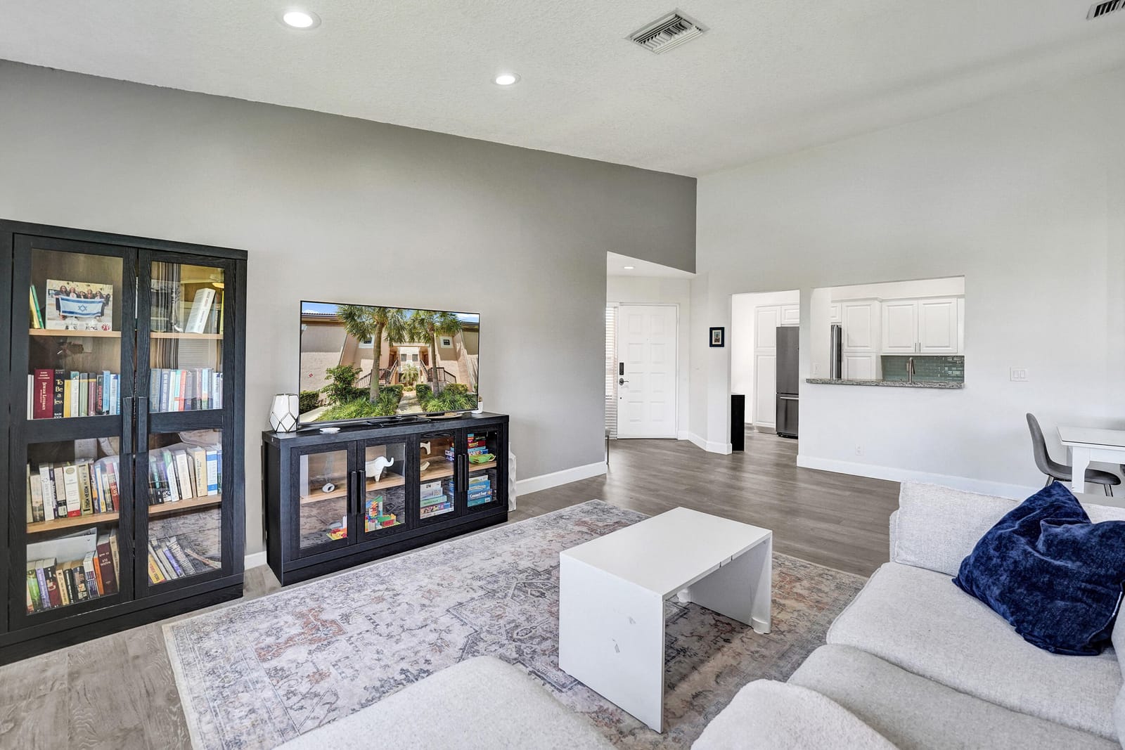 10631 NW 14th Street 212, Plantation, FL 33322 photo 2