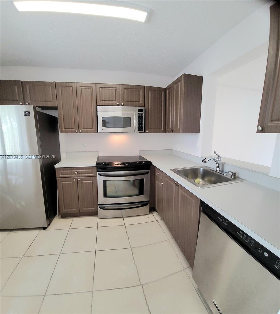 8620 N Sherman Circle 306 — photo 5