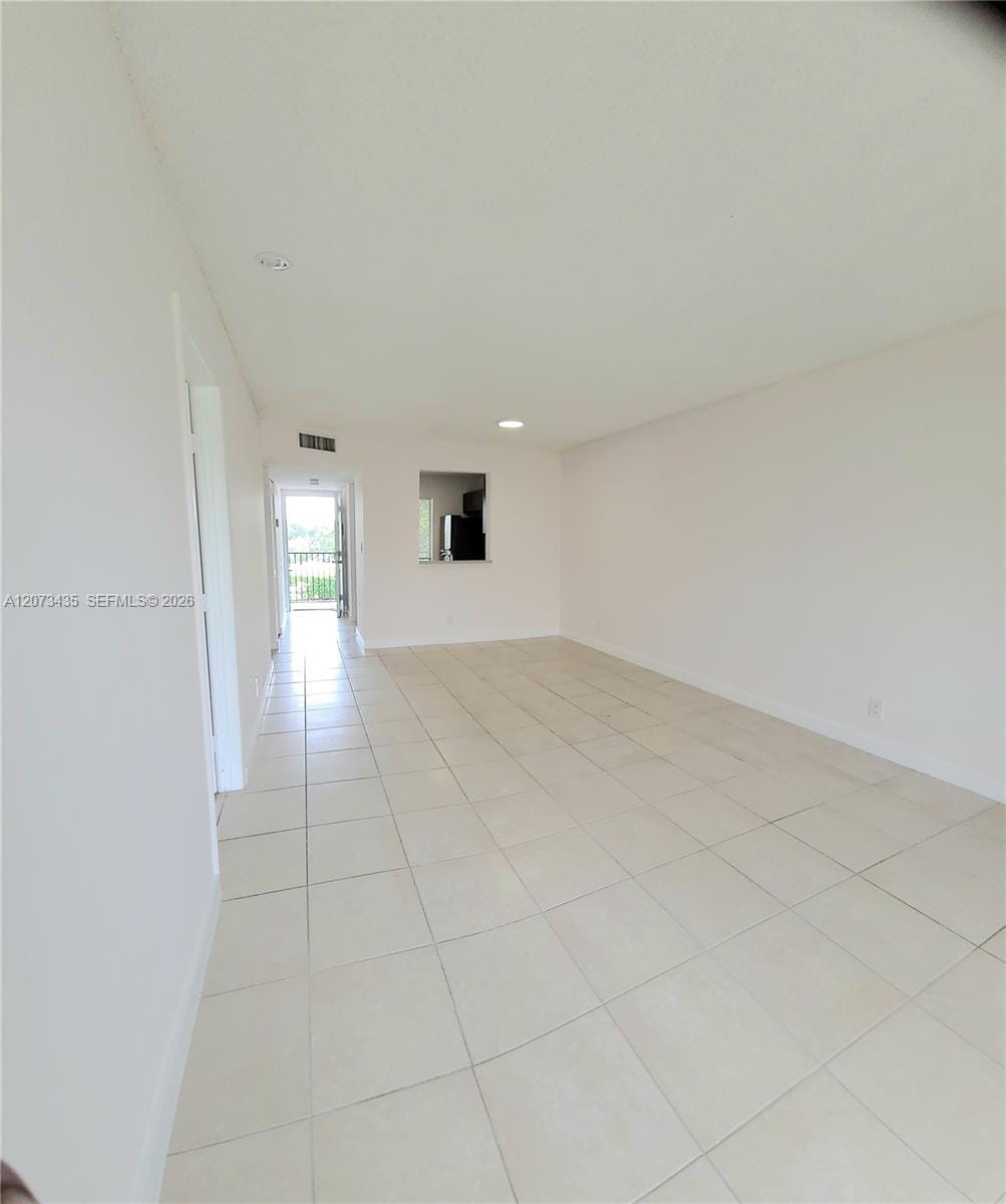 8620 N Sherman Circle 306 — photo 9