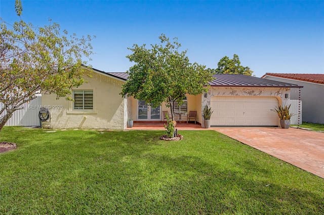 15431 SW 177th Terrace, Majestic Estates 1st Addn, Miami, FL