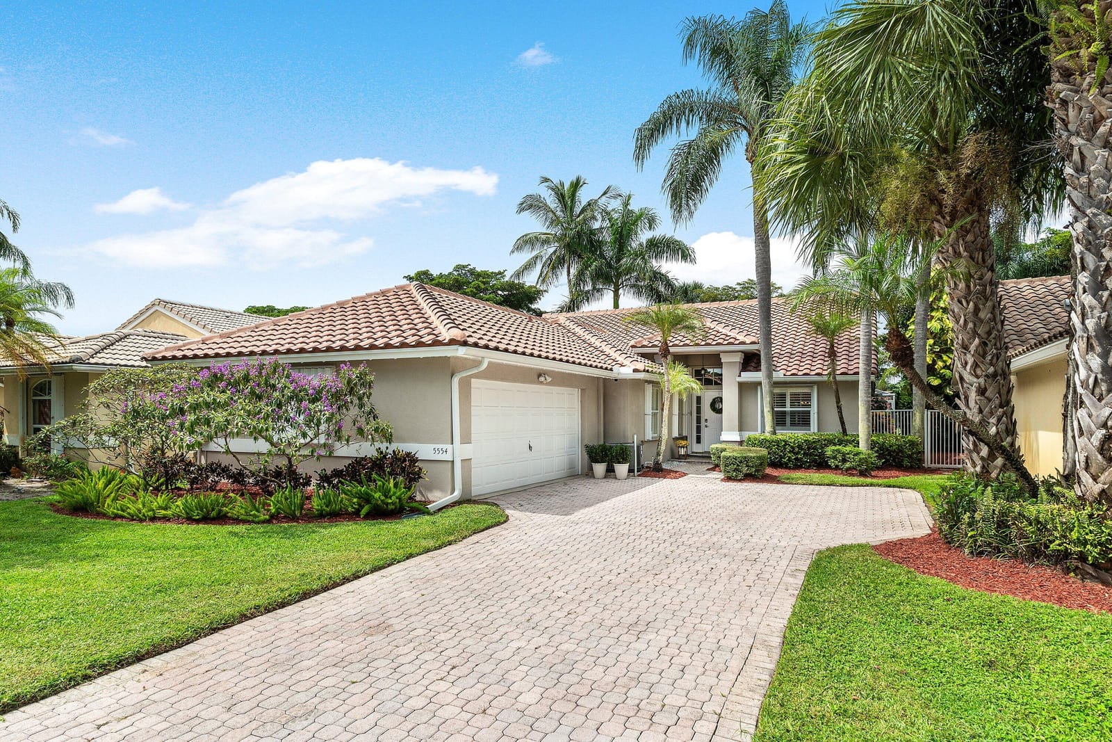 5554 GRANDE PALM Circle, Delray Beach, FL 33484 photo 3