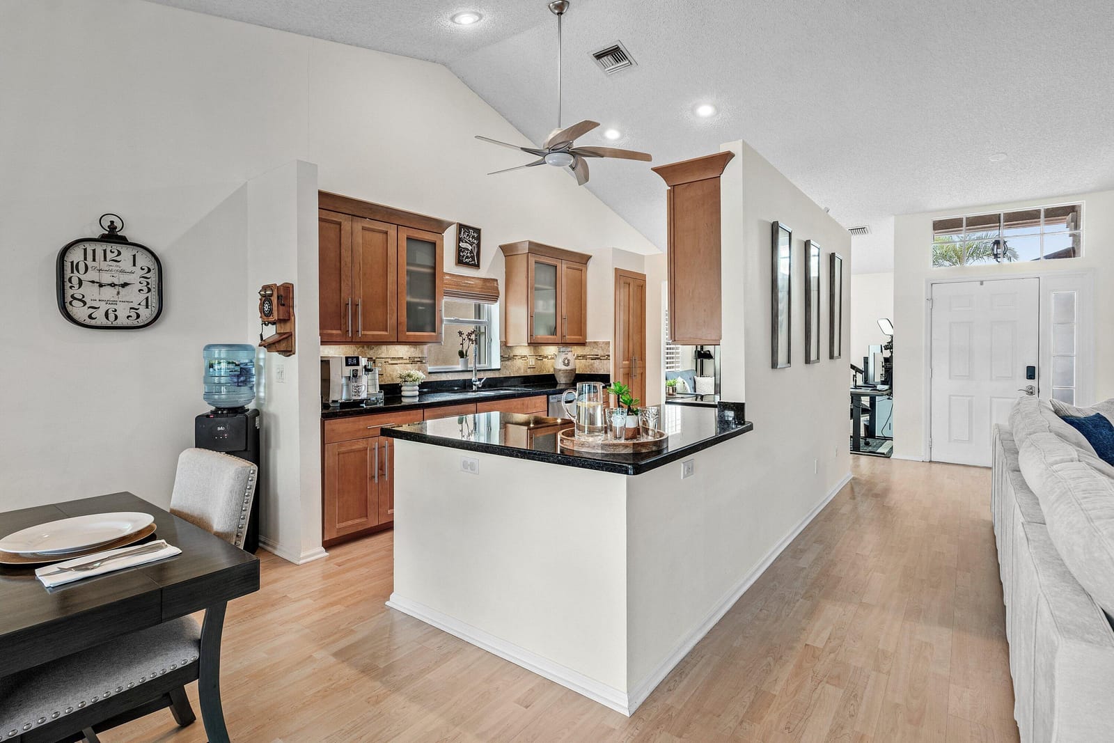 5554 GRANDE PALM Circle, Delray Beach, FL 33484 photo 6