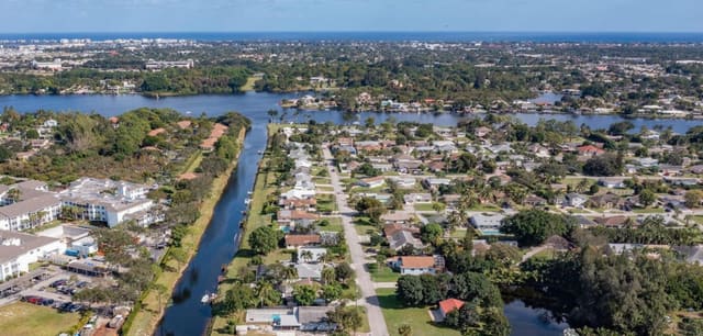 2886 Northside Drive, Lantana, FL 33462