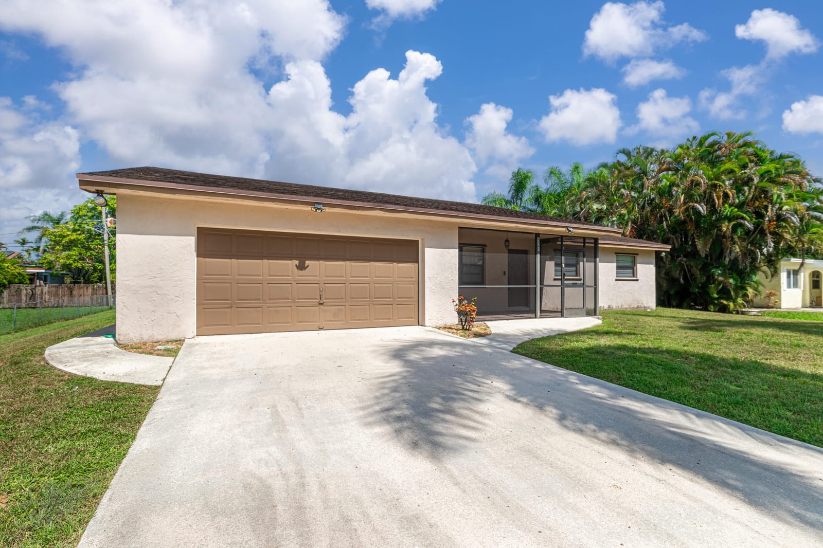 4340 SW 74th Avenue, Davie, FL 33314 photo 2