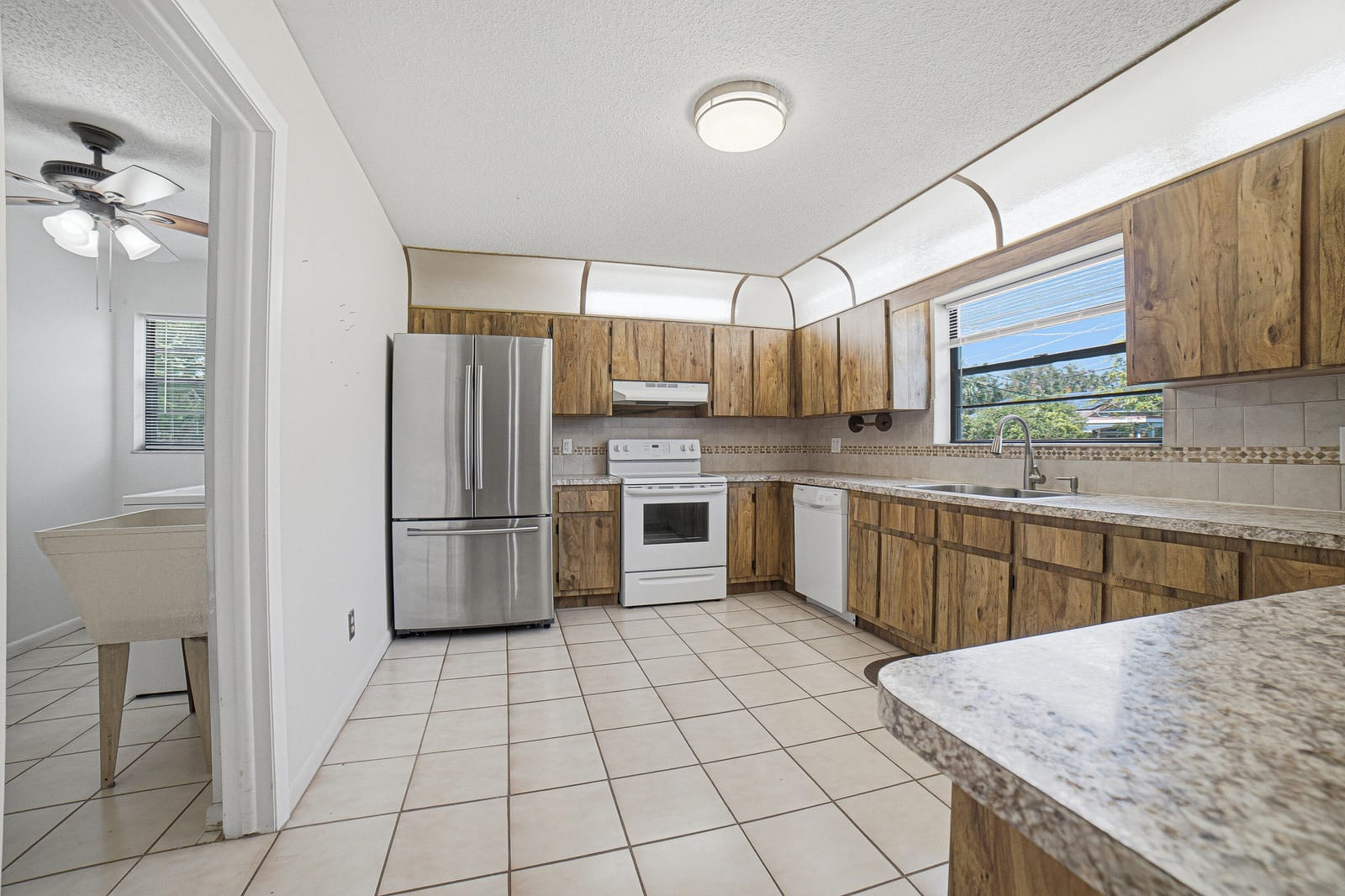 4340 SW 74th Avenue, Davie, FL 33314 photo 5