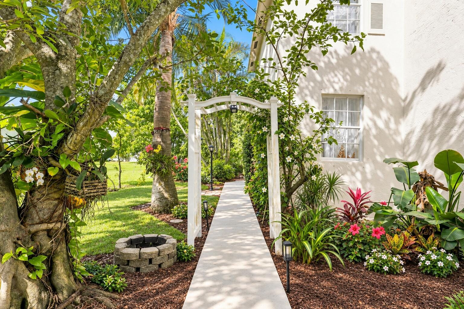 6060 AZALEA Circle, West Palm Beach, FL 33415 photo 2