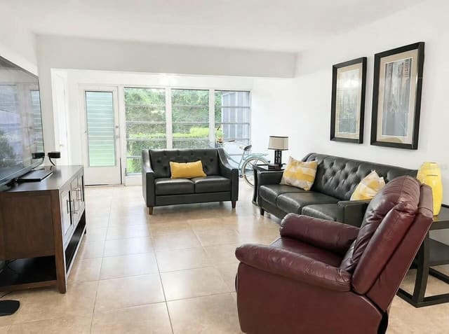2530 BLACK OLIVE Boulevard 103, Delray Beach, FL 33445